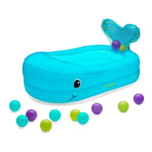 Badekar og boldbad 2i1 fra Infantino - Whale Bubble Bath (6-24m)