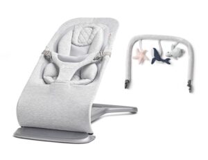 Ergobaby Evolve 3-in-1 Skråstol inkl. legetøjsbøjle, Light Grey