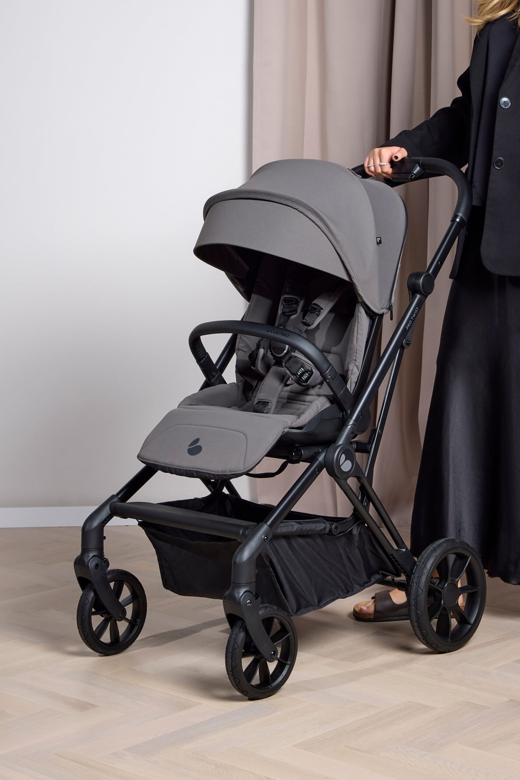 Beemoo Pro Twist Klapvogn, Mocha Grey Beemoo Pro Twist Klapvogn, Mocha Grey