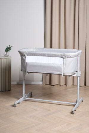 Beemoo CARE 2-i-1 Bedside Crib & Kravlegård, Light Grey