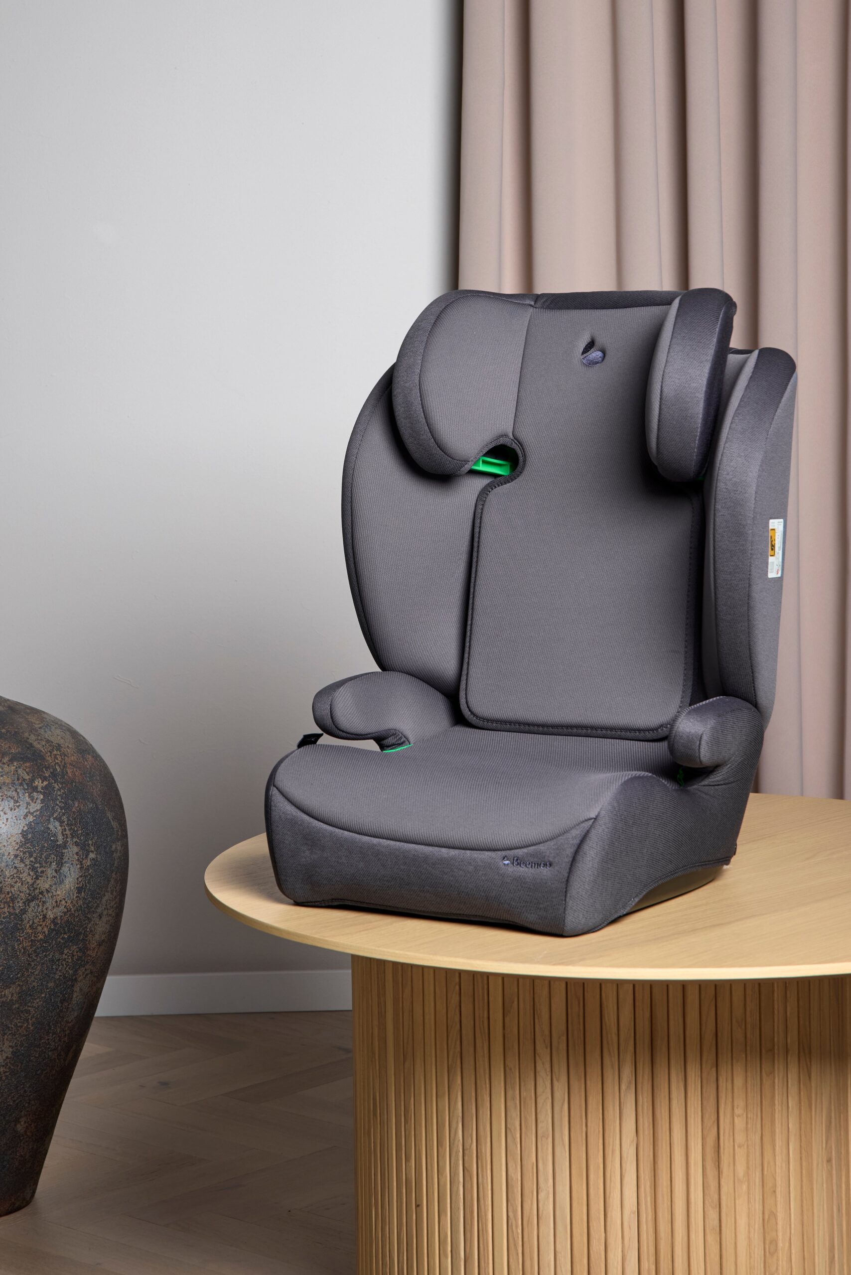 Beemoo Ride i-Size Autostol, Mineral Grey Beemoo Ride i-Size Autostol, Mineral Grey