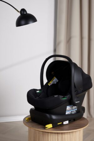 Beemoo Route i-Size Autostol Baby inkl. ISOFIX Base, Black Stone