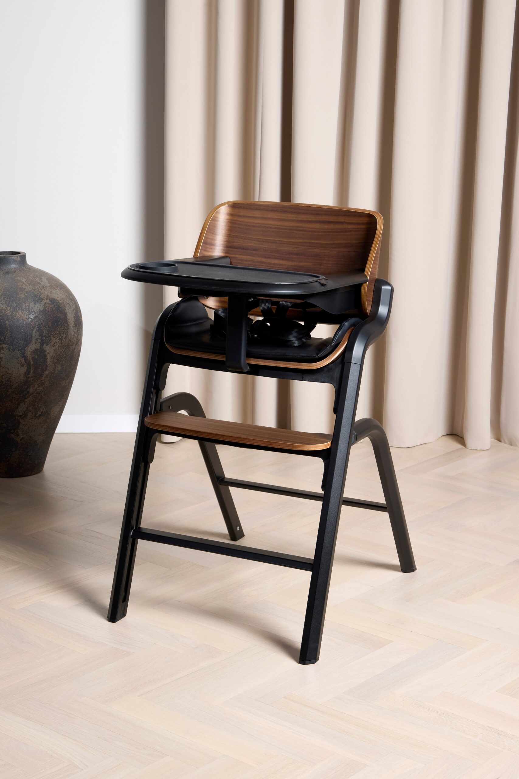 Beemoo Selection Life Højstol, Walnut Beemoo Selection Life Højstol, Walnut